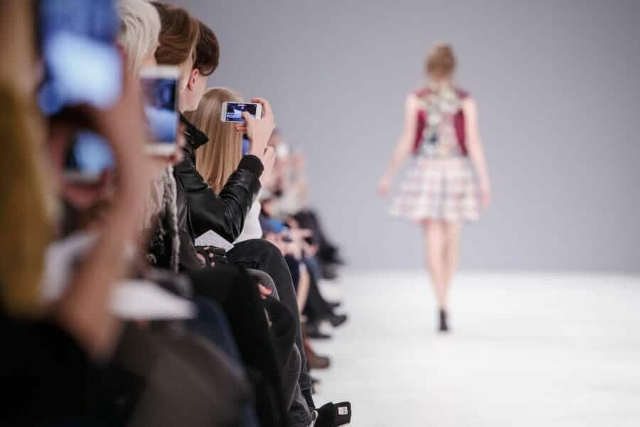 Salaire mannequin homme et femme