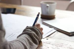 Rédiger une lettre de motivation pour une école de communication/architecture